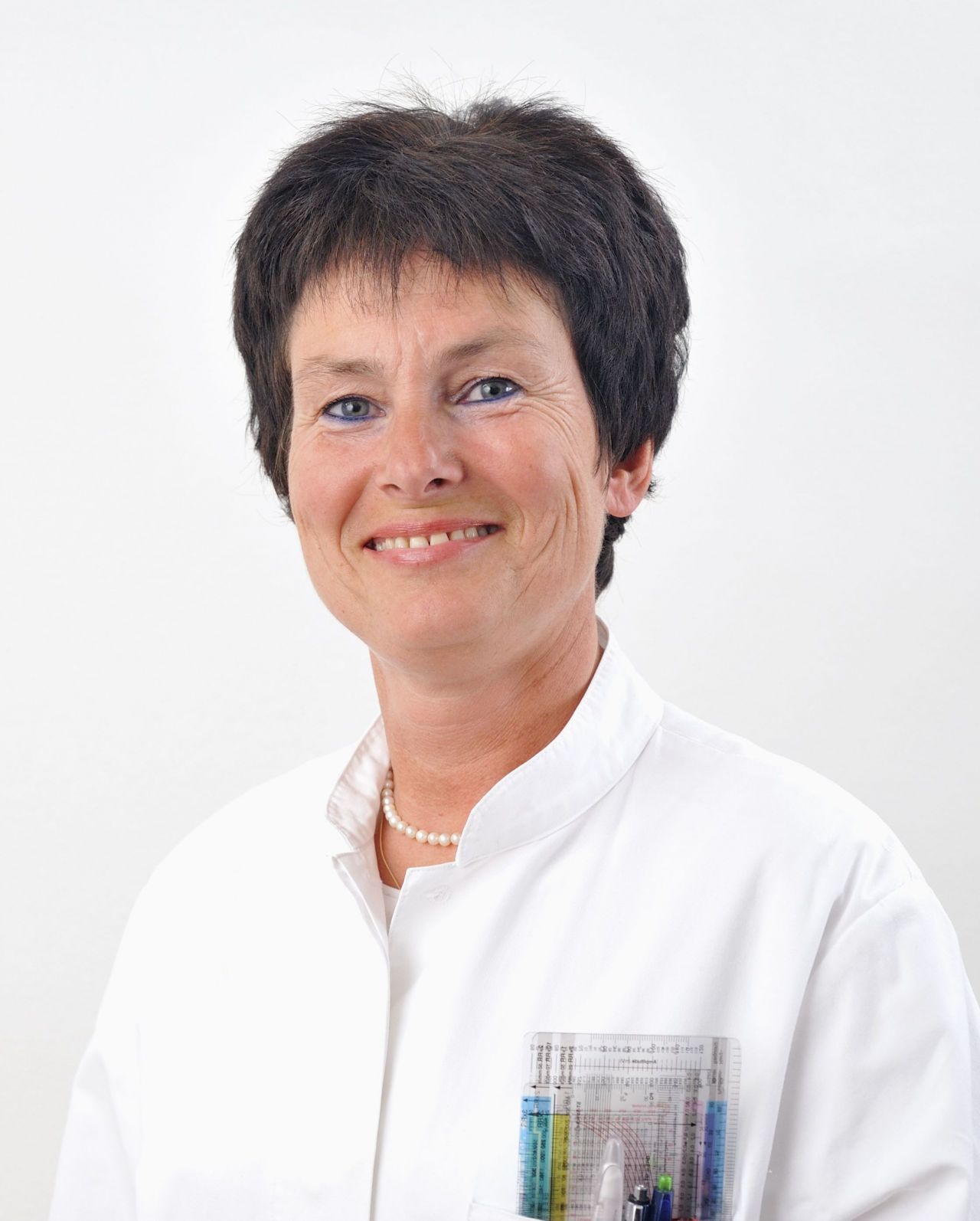 Dr. Christiane Schlösser Dr. Christiane Schlösser